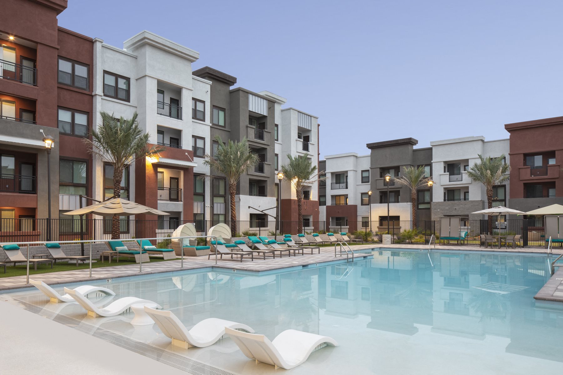 √ Apartments Near Chandler Mall